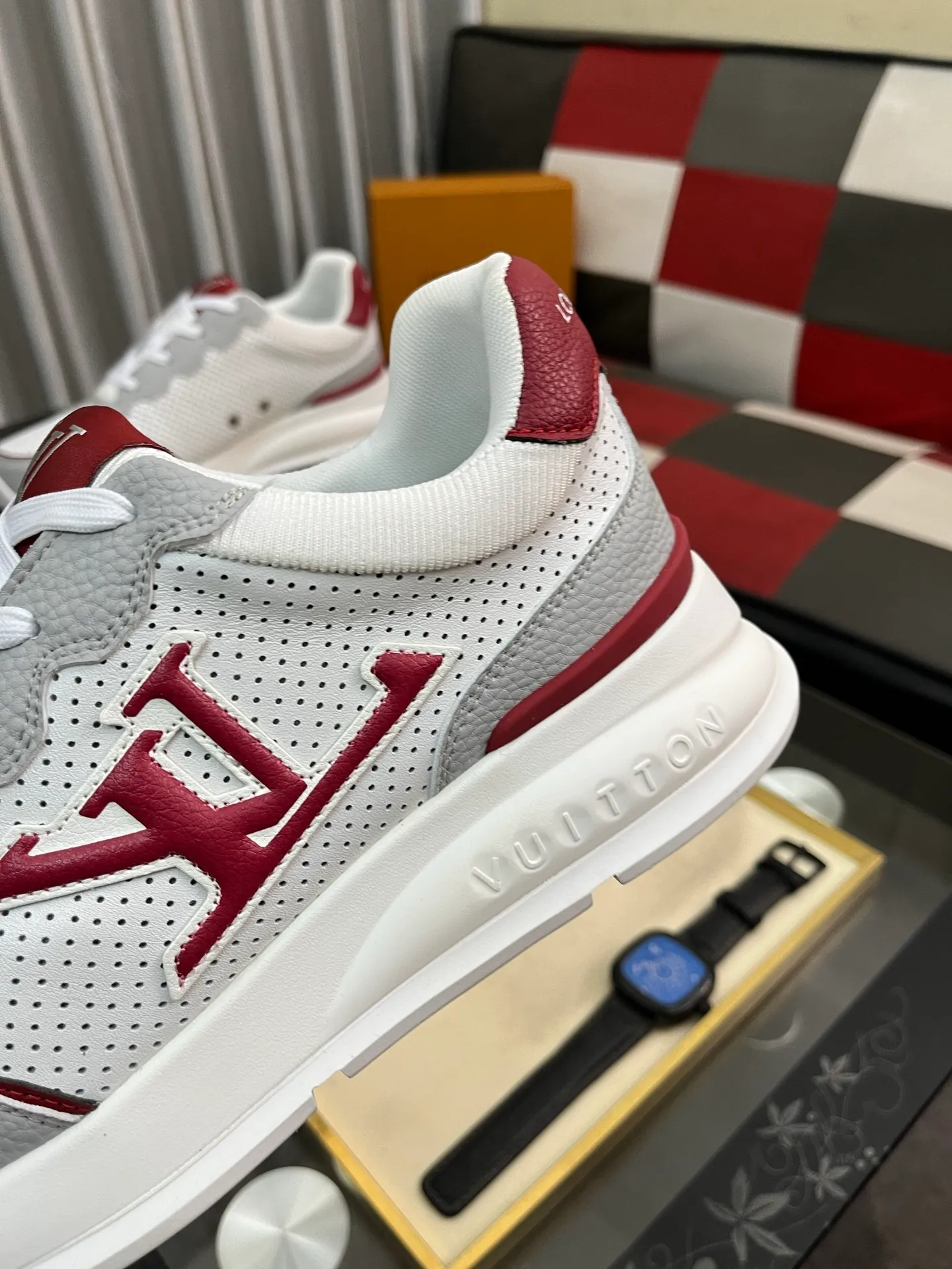 Men's shoes 💰458⌚️⌚️[Louis Vuitton LV] Dad shoes are popular casual sports shoes with outsole, breathable and comfortable, easy to walk, trendy men's versatile fly woven epoxy with ➕leather lining➕Gucci's popular original outsole, sports and running style, super comfortable. Code number 38-44